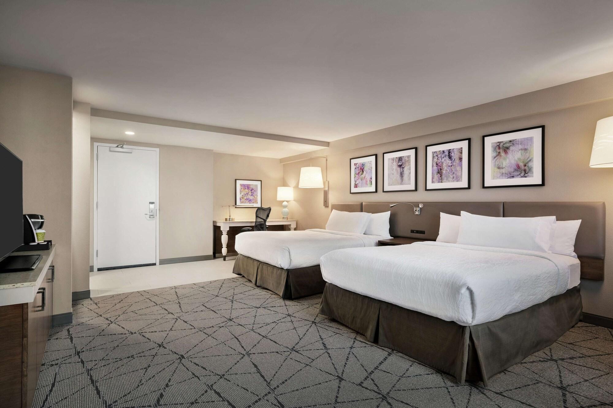 Hilton Garden Inn Springfield Bagian luar foto