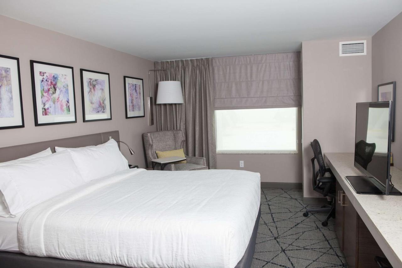Hilton Garden Inn Springfield Bagian luar foto